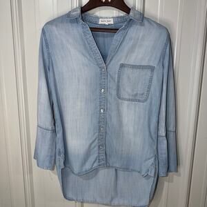 Bella Doll Lightweight Denim Soft Blue Button Up Long Sleeve Size Small